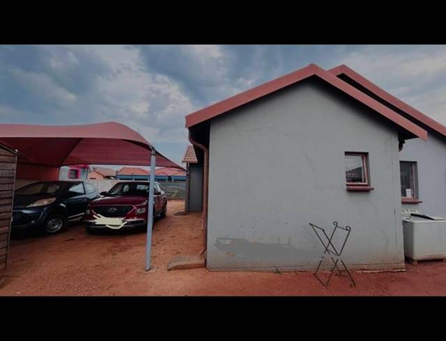 3 BEDROOM HOUSE FOR SALE IN THE ORCHARDS